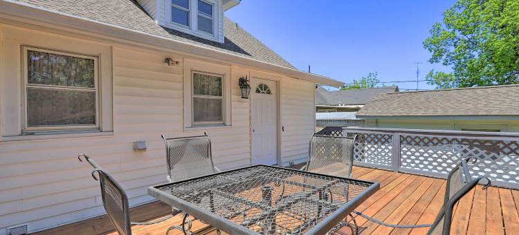 宽敞的兰内特避难所，配有阳光房+大甲板(Spacious Lanett Haven w/ Sunroom + Large Deck)图片