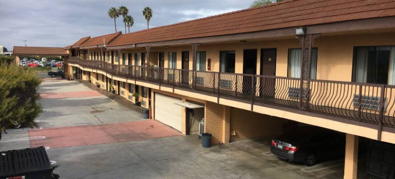 德尔阿莫旅馆(Del Amo Inn)图片