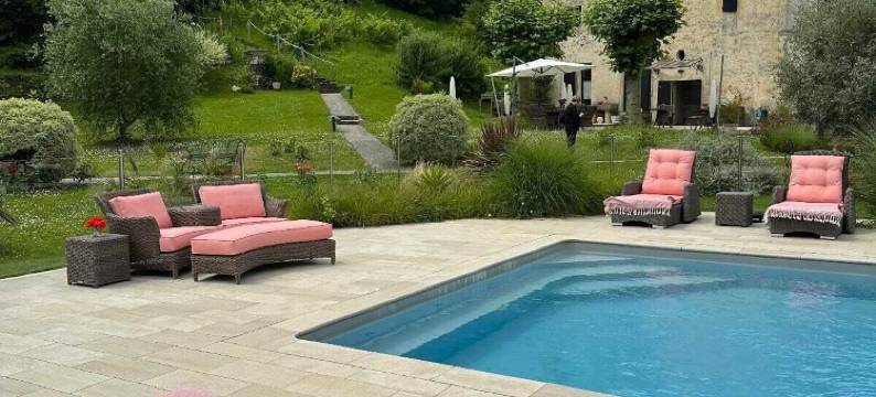 库尔特博特城堡酒店(Château de Courtebotte)图片