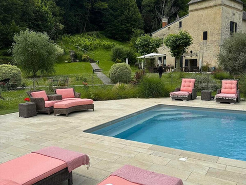 库尔特博特城堡酒店