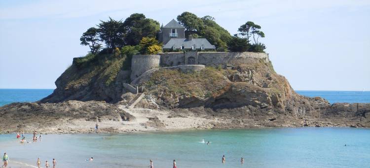 Holiday Home in Paramé near Saint-Malo Beaches图片