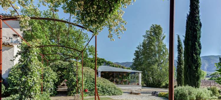 Cottage in Oppède with Poolside Bliss图片