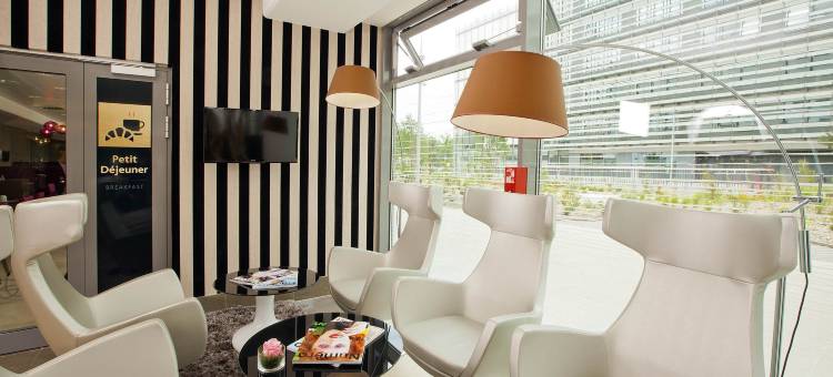 巴黎瑞熙侗伊西莱斯利诺酒店(Residhome Paris Issy les Moulineaux)图片