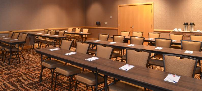 布瑞兹伍德智选假日酒店(Holiday Inn Express BREEZEWOOD by IHG)图片