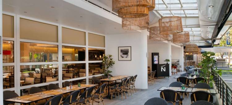 圣地亚哥维塔库拉诺富特酒店(Novotel Santiago Vitacura)图片