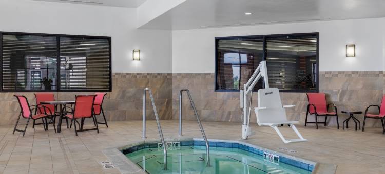 I-35穆尔瓦凡欢朋套房酒店(Hampton Inn & Suites I-35/Mulvane)图片