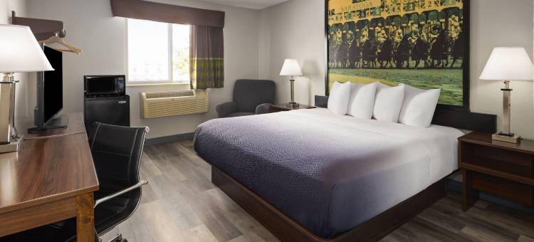 温德姆速8 - 拉瑟姆/奥尔巴尼机场(Super 8 by Wyndham Latham/Albany Airport)图片