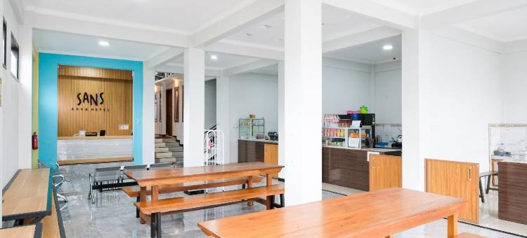 桑斯阿雅巴图酒店(Sans Arya Hotel Batu)图片