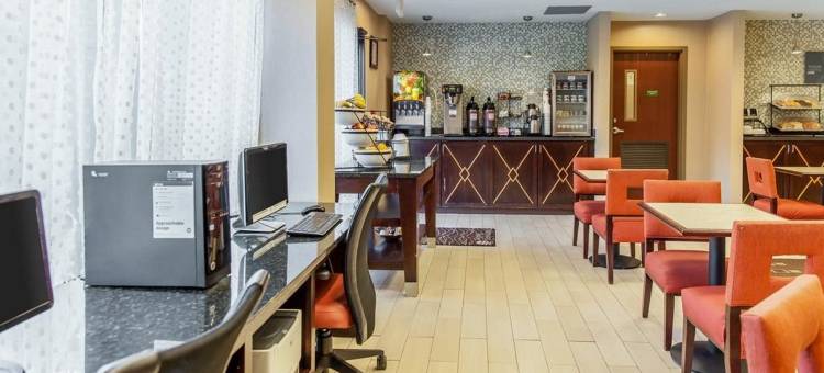 匡蒂科正门北方附近舒适酒店(Comfort Inn Near Quantico Main Gate North)图片