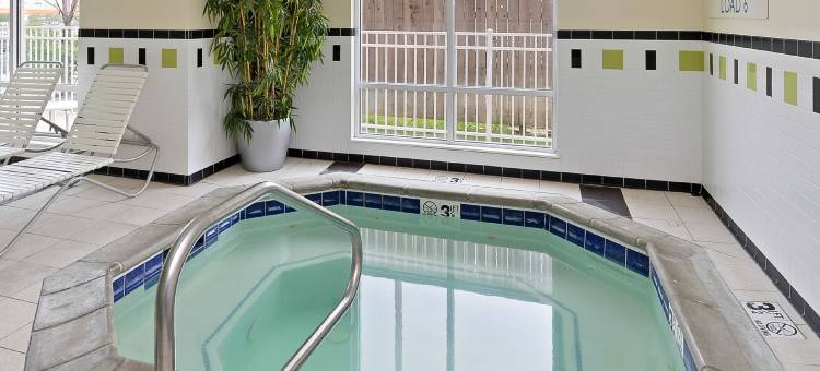 韦恩堡万豪万枫酒店(Fairfield Inn & Suites Fort Wayne)图片