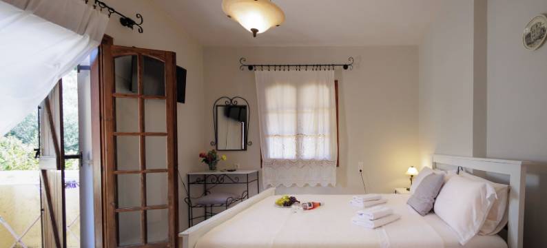 海边的Lithos(Lithos By The Sea)图片