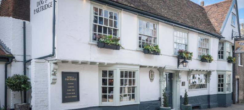 狗与鹧鸪酒店 - 格林国王旅馆(Dog and Partridge by Greene King Inns)图片