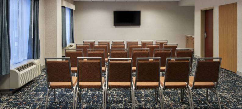 希尔顿欢朋套房酒店-格林菲尔德(Hampton Inn & Suites Greenfield)图片