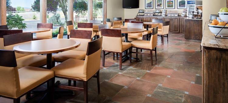 阿什兰舒适套房酒店(Comfort Inn & Suites Ashland)图片