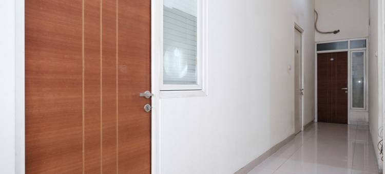 RedDoorz Near Unesa Citraland Surabaya图片