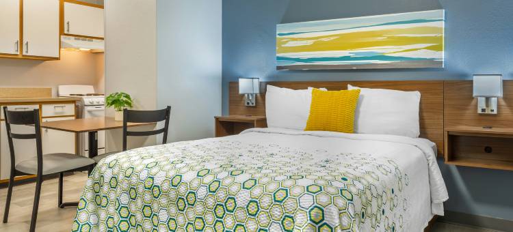 格林斯伯勒霍姆汤公寓及套房酒店(HomeTowne Studios & Suites Greensboro)图片