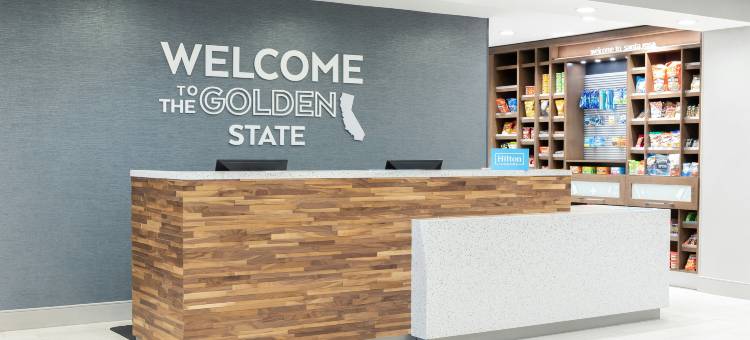 欢朋旅馆和套房圣罗莎索诺玛葡萄酒乡(Hampton Inn & Suites by Hilton Santa Rosa Sonoma Wine Country)图片