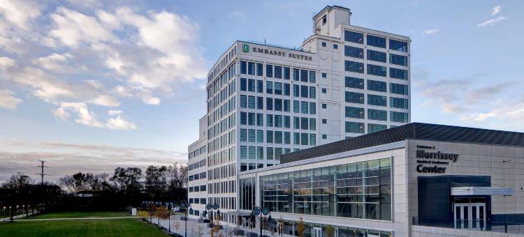 罗克福德河滨希尔顿大使套房酒店(Embassy Suites Rockford Riverfront)图片