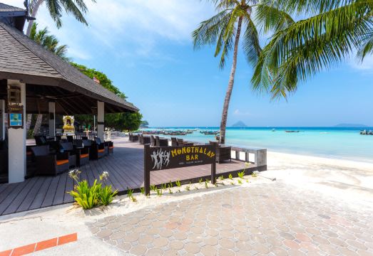 Phi Phi Holiday Resort Hotel Overview