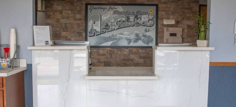 芒特霍姆速8酒店(Super 8 by Wyndham Mountain Home)图片