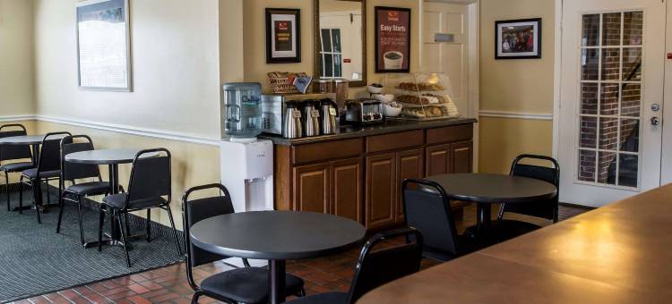 水晶海岸伊康旅馆(Econo Lodge Crystal Coast)图片