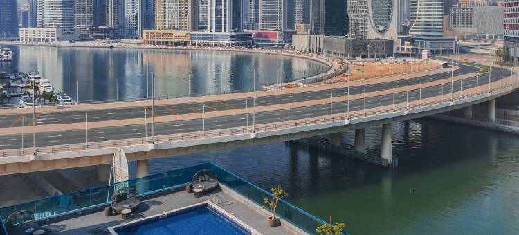 迪拜运河景观丽笙酒店(Radisson Blu Hotel Dubai Canal View)图片