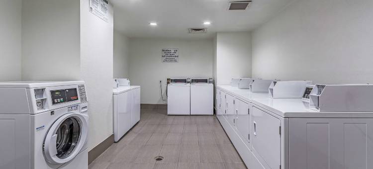 达拉斯TX6号一室公寓酒店(Studio 6 Dallas, TX)图片