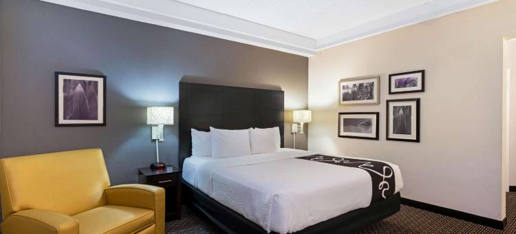 迈措沃迷信泉拉昆塔温德姆套房酒店(La Quinta Inn & Suites by Wyndham Mesa Superstition Springs)图片