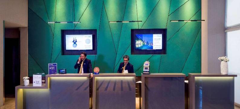 圣地亚哥维塔库拉诺富特酒店(Novotel Santiago Vitacura)图片