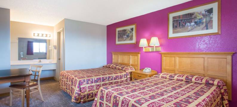 凤凰城北黑峡谷高速公路骑士酒店(Knights Inn Phoenix at N Black Canyon Hwy)图片