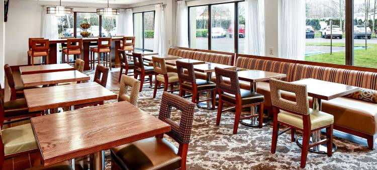 贝斯特韦斯特优质贝灵汉机场优质酒店(Best Western Plus Bellingham)图片