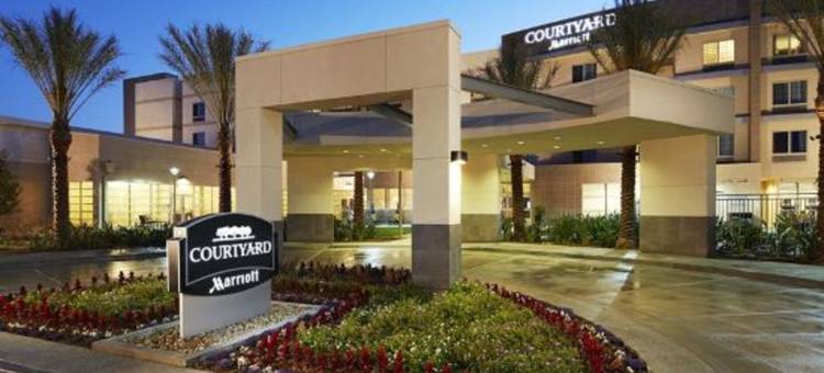 长滩机场万怡酒店(Courtyard Long Beach Airport)图片