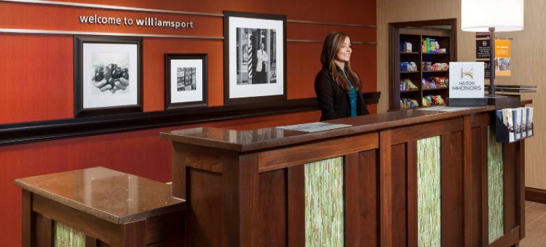 威廉波特欢朋宾馆&套房酒店 - 法克森出口(Hampton Inn & Suites Williamsport-Faxon Exit)图片