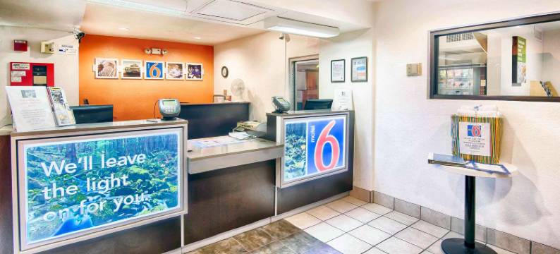 马默斯莱克斯6号汽车旅馆(Motel 6 Mammoth Lakes, CA)图片