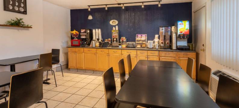 伍斯特速8酒店(Super 8 by Wyndham Wooster)图片