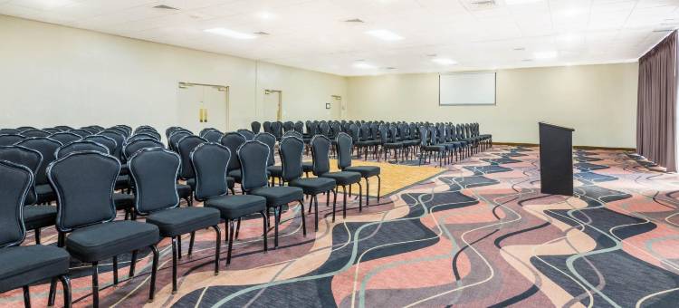 莱克兰豪生酒店(Howard Johnson by Wyndham Lakeland)图片