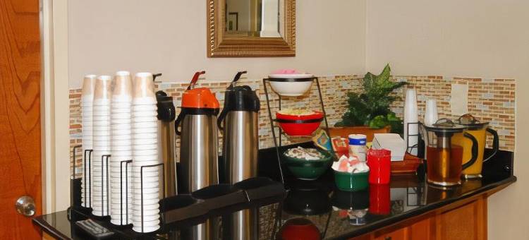 黑泽尔特贝斯特韦斯特酒店(Best Western Hazlet Inn)图片