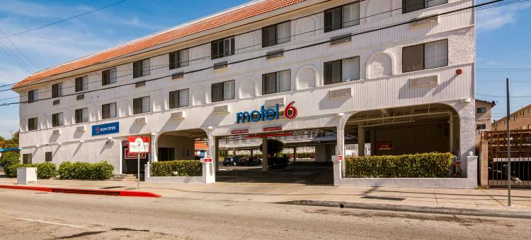 加利福尼亚蒙特利公园 Motel 6 酒店(Motel 6 Monterey Park, CA)图片