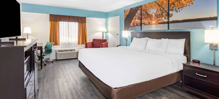 利沃尼亚/坎顿/底特律温德姆戴斯酒店(Days Inn by Wyndham Livonia/Canton/Detroit)图片