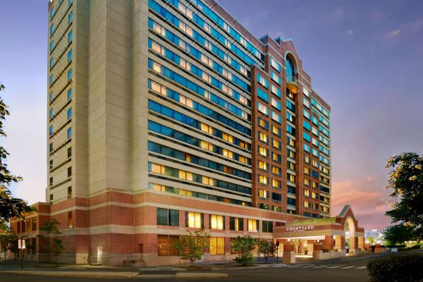 阿灵顿水晶城/里根国家机场万怡酒店(courtyard arlington crystal