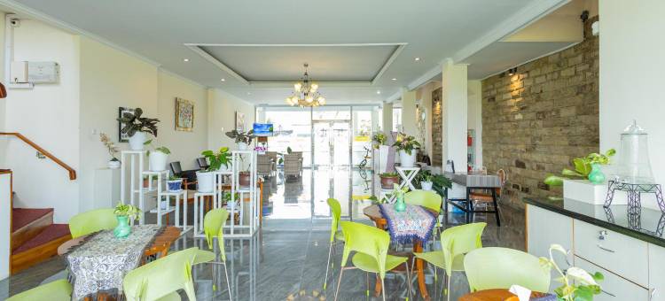 红多兹Plus酒店-近玛琅机场(RedDoorz Plus Near Malang Airport)图片