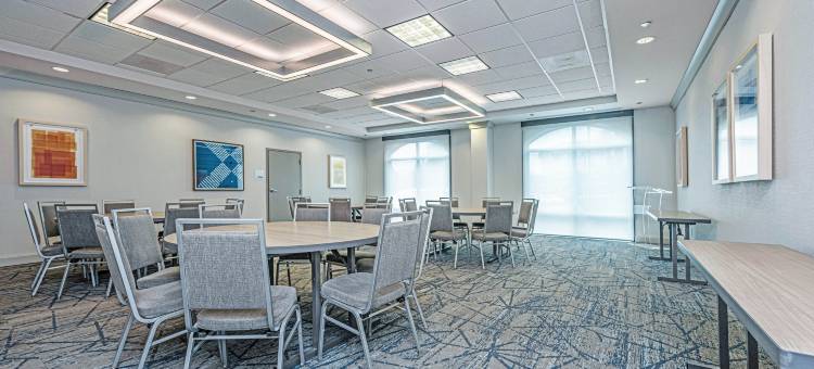 查尔斯顿机场-会展中心智选假日套房酒店(Holiday Inn Express & Suites CHARLESTON ARPT-CONV CTR AREA by IHG)图片