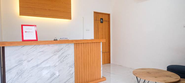 红门酒店-安巴鲁克莫区附近(RedDoorz Near Ambarrukmo Area)图片