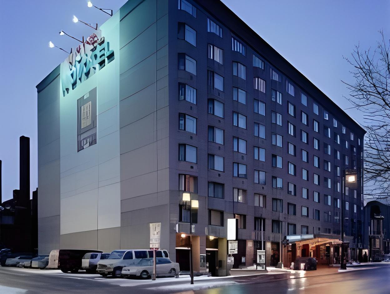 Novotel Montréal Centre Over view