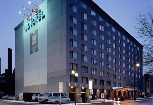 Novotel Montréal Centre Hotel Overview