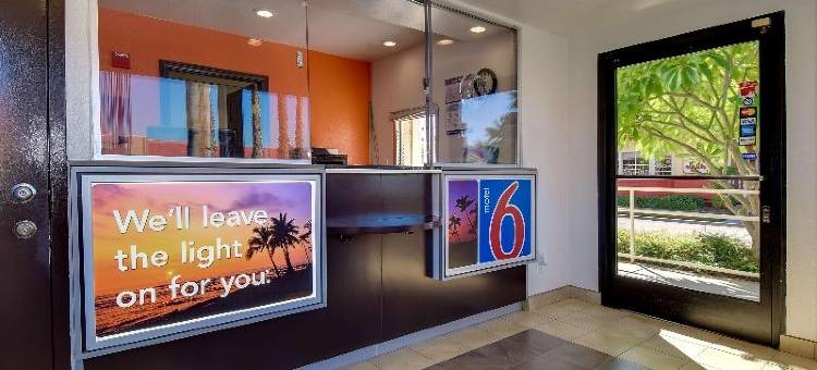 里布南6号汽车旅馆(Motel 6 Riverside, CA - South)图片
