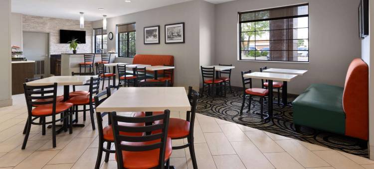 科科莫拉昆塔温德姆套房酒店(La Quinta Inn & Suites by Wyndham Kokomo)图片
