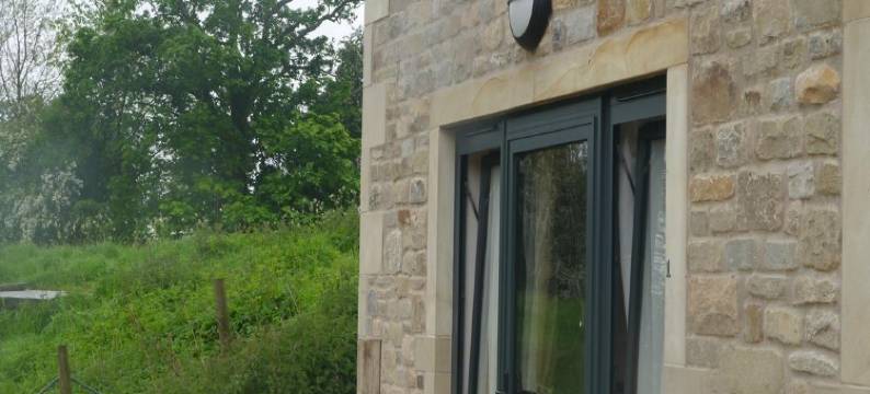 三磨盘旅馆(3 Millstones Inn)图片