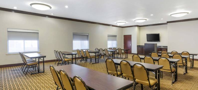 梅希亚舒适酒店(Comfort Inn & Suites Mexia)图片