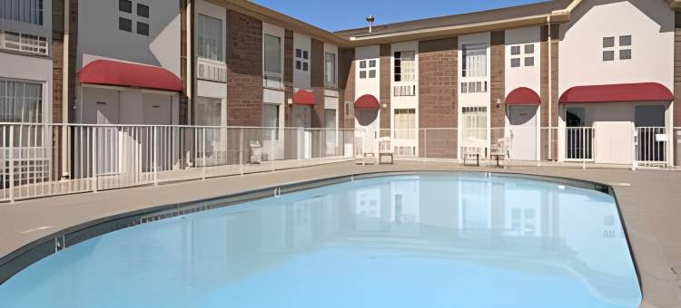 Boarders Inn and Suites by Cobblestone Lamar Missouri图片